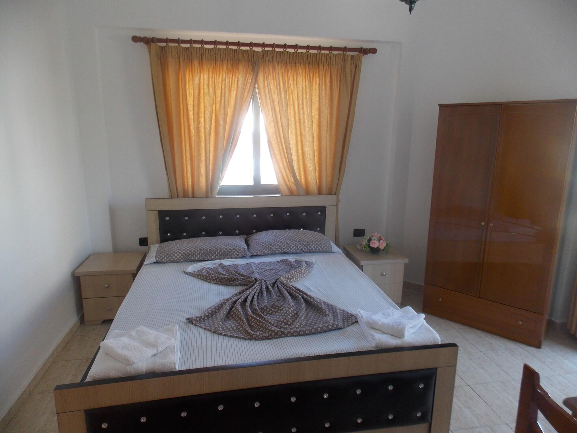 Blue Residence Sarandë 外观 照片