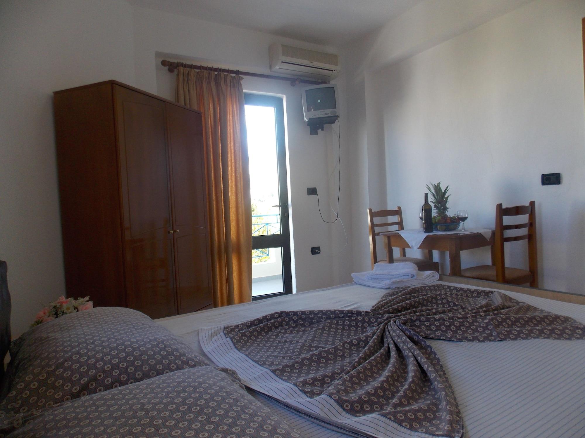 Blue Residence Sarandë 外观 照片