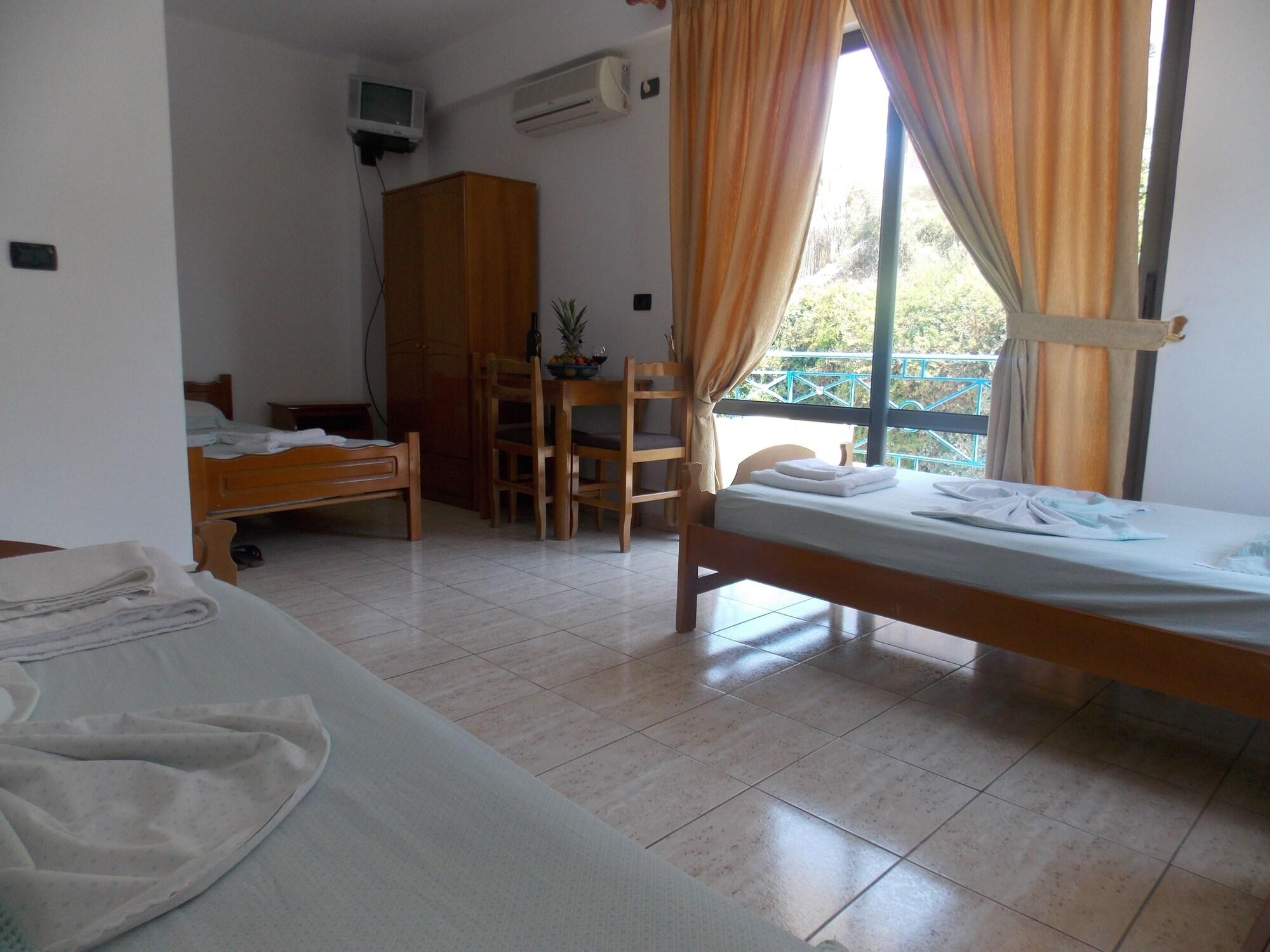 Blue Residence Sarandë 外观 照片