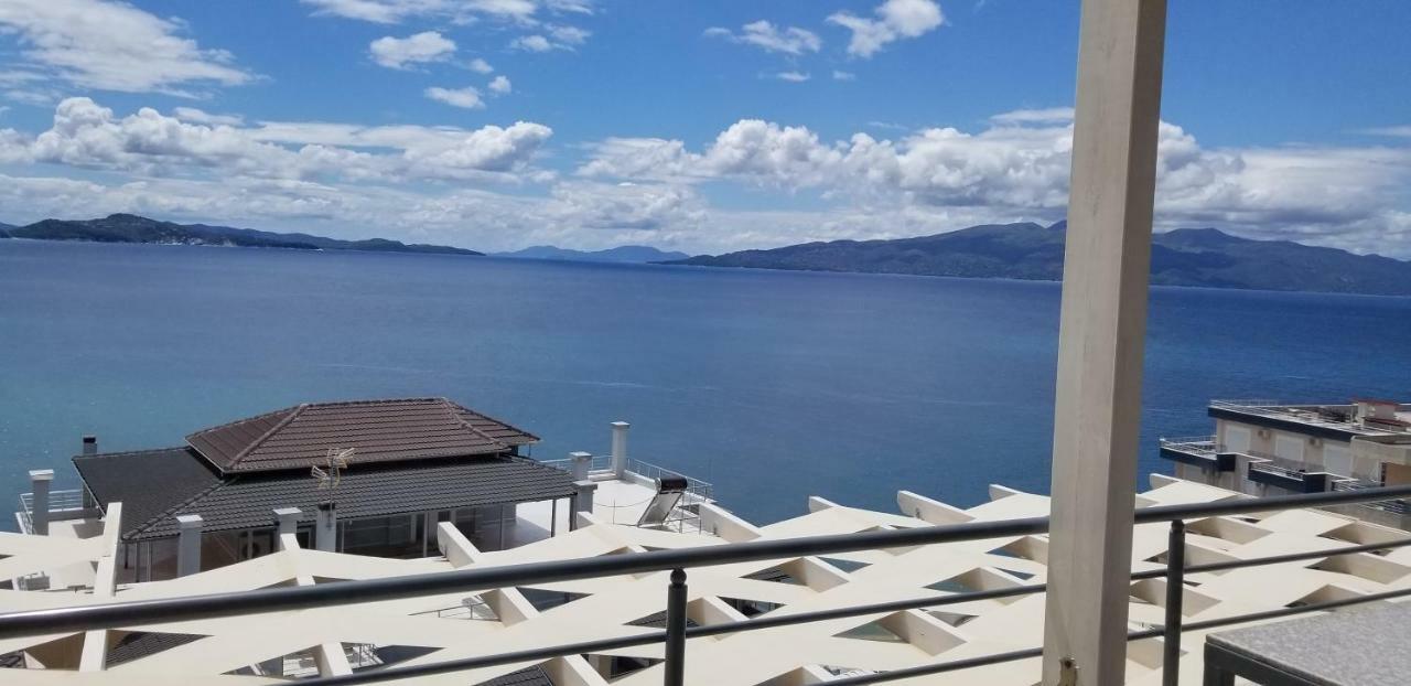 Blue Residence Sarandë 外观 照片